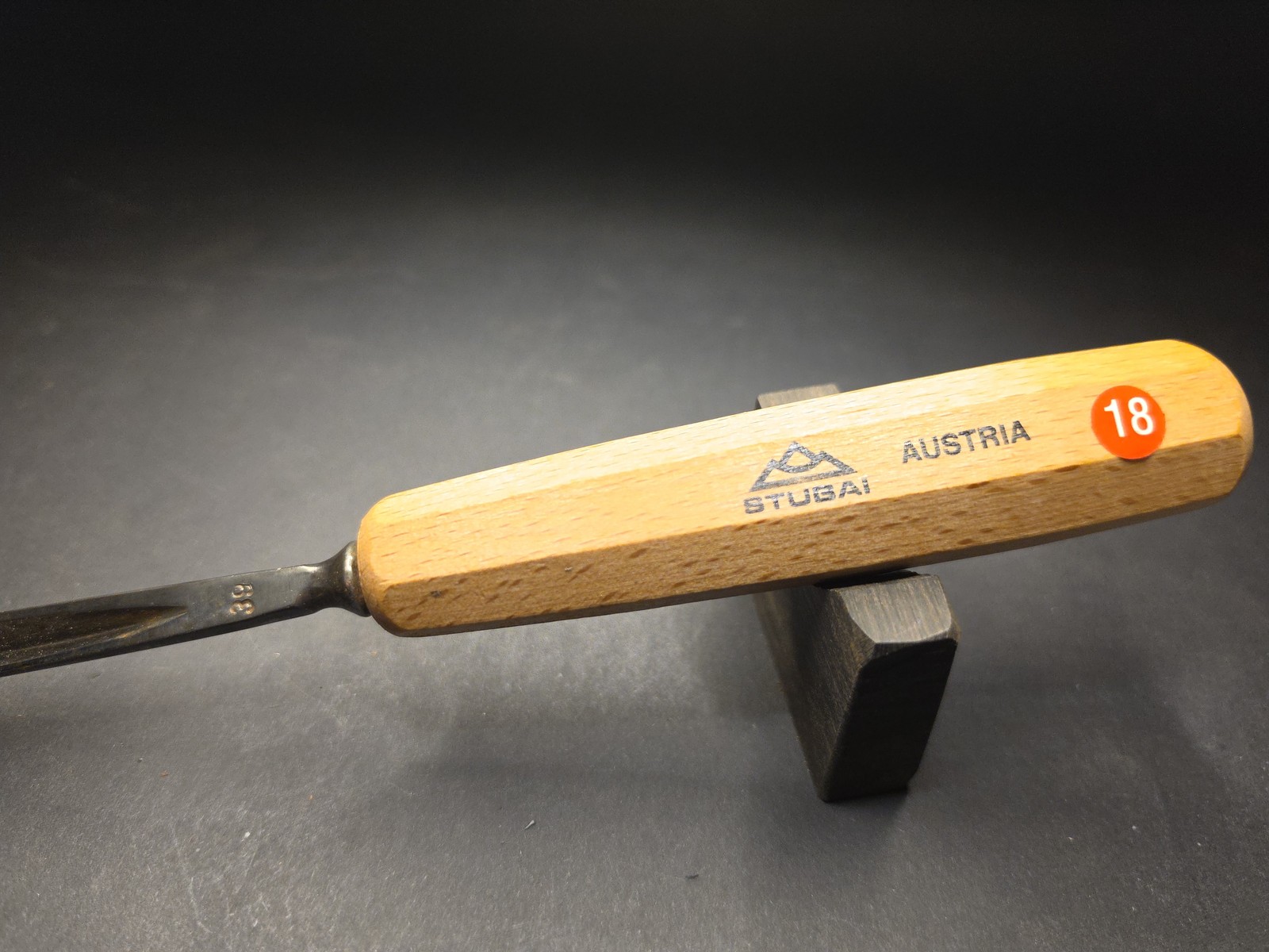 Stubai No 39 60 Deg V Tool 3/8 in Cut Wood Carving Chisel Austria