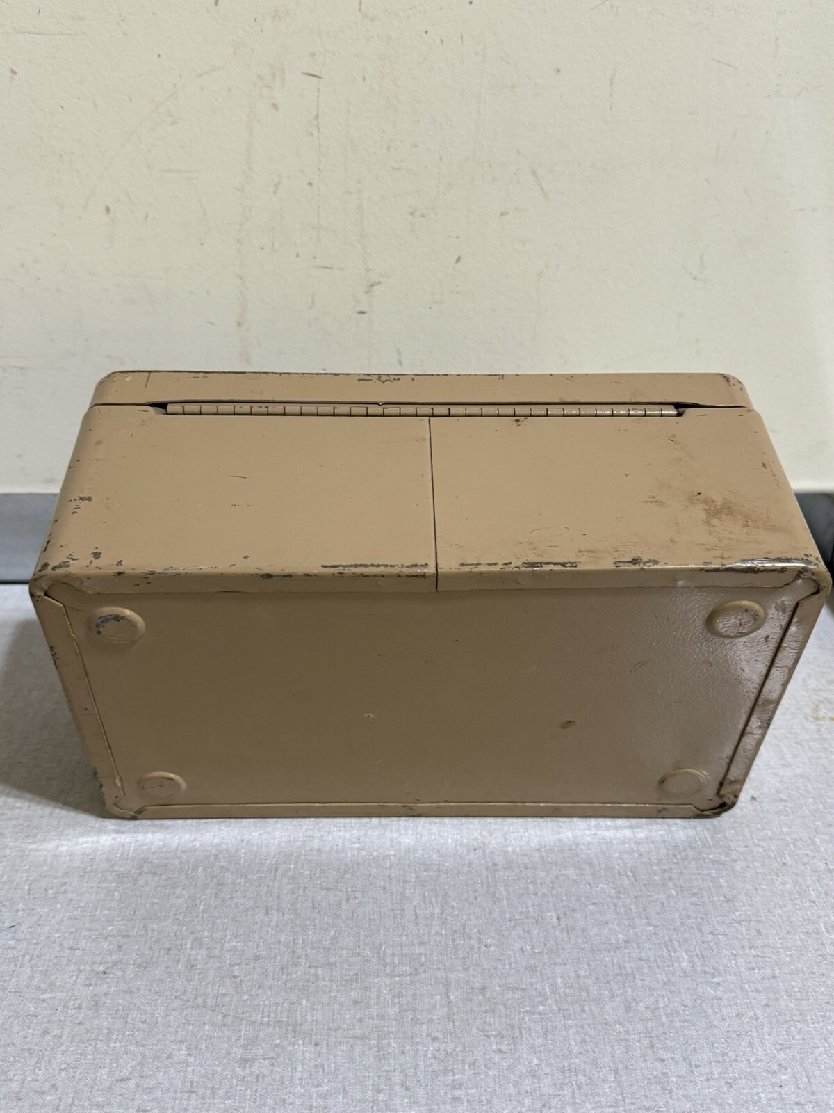 Vintage Versa Rectangle Storage Lock Box Toccoa Metal Products WITH 1 KEYS