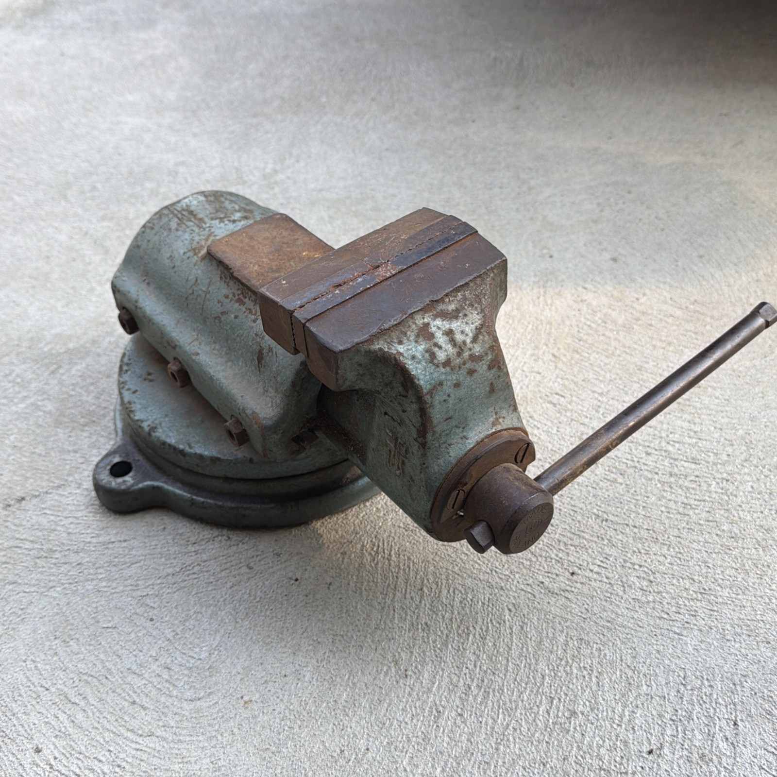 Vintage Fowler FPU 4″ Rear Sliding Bench Vise With Swivel Base Made in Poland