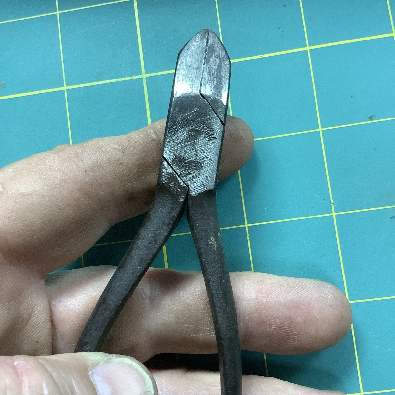 Vintage 5” F.E. Lindstrom Sweden Bell System Diagonal Cutters Pliers