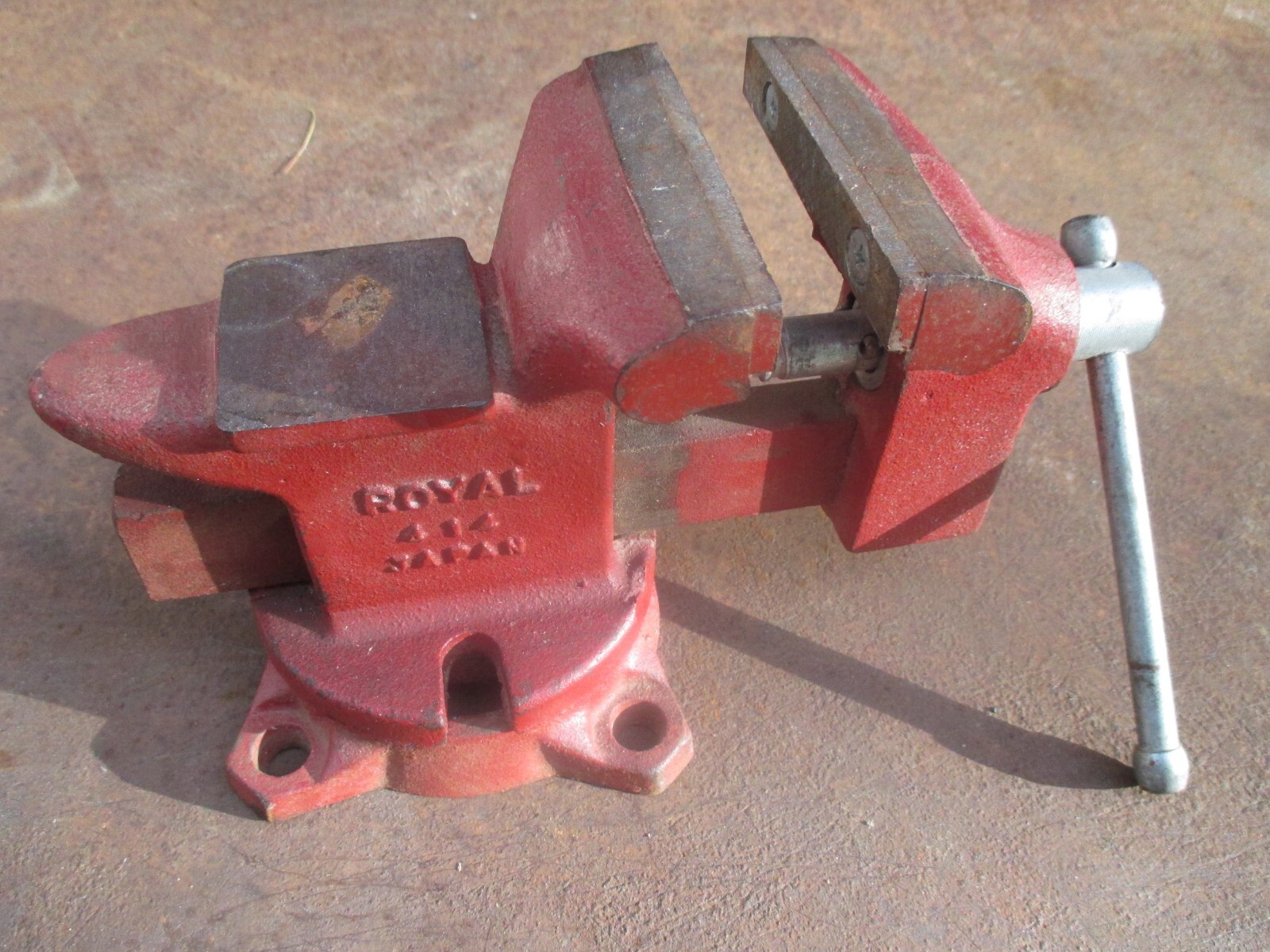 Vintage Royal 414 Swivel Bench Vise w/ Anvil & Horn – Japan