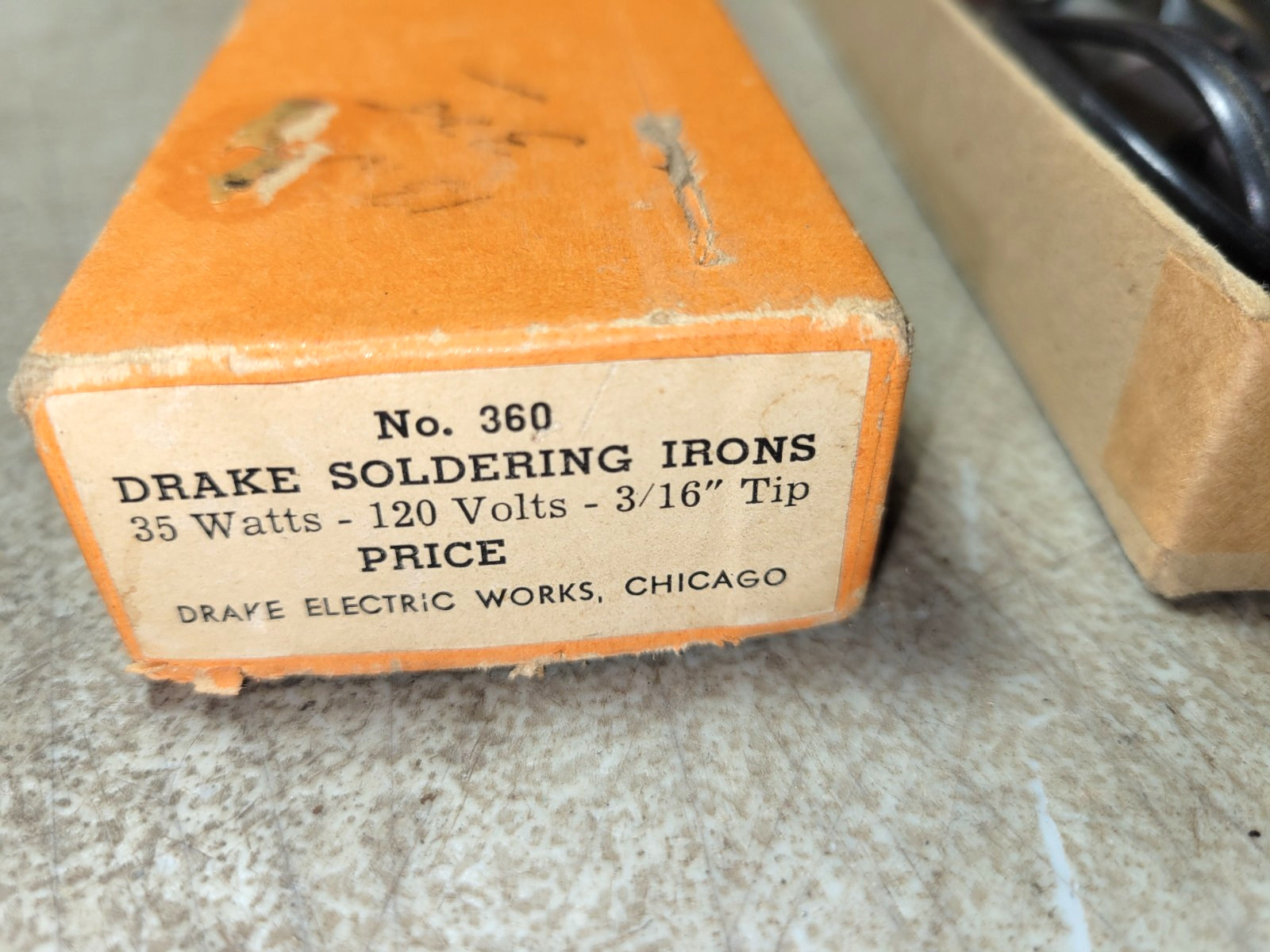 Vintage Small Drake soldering iron no. 360 35watts 120 volts w/box used 1 time
