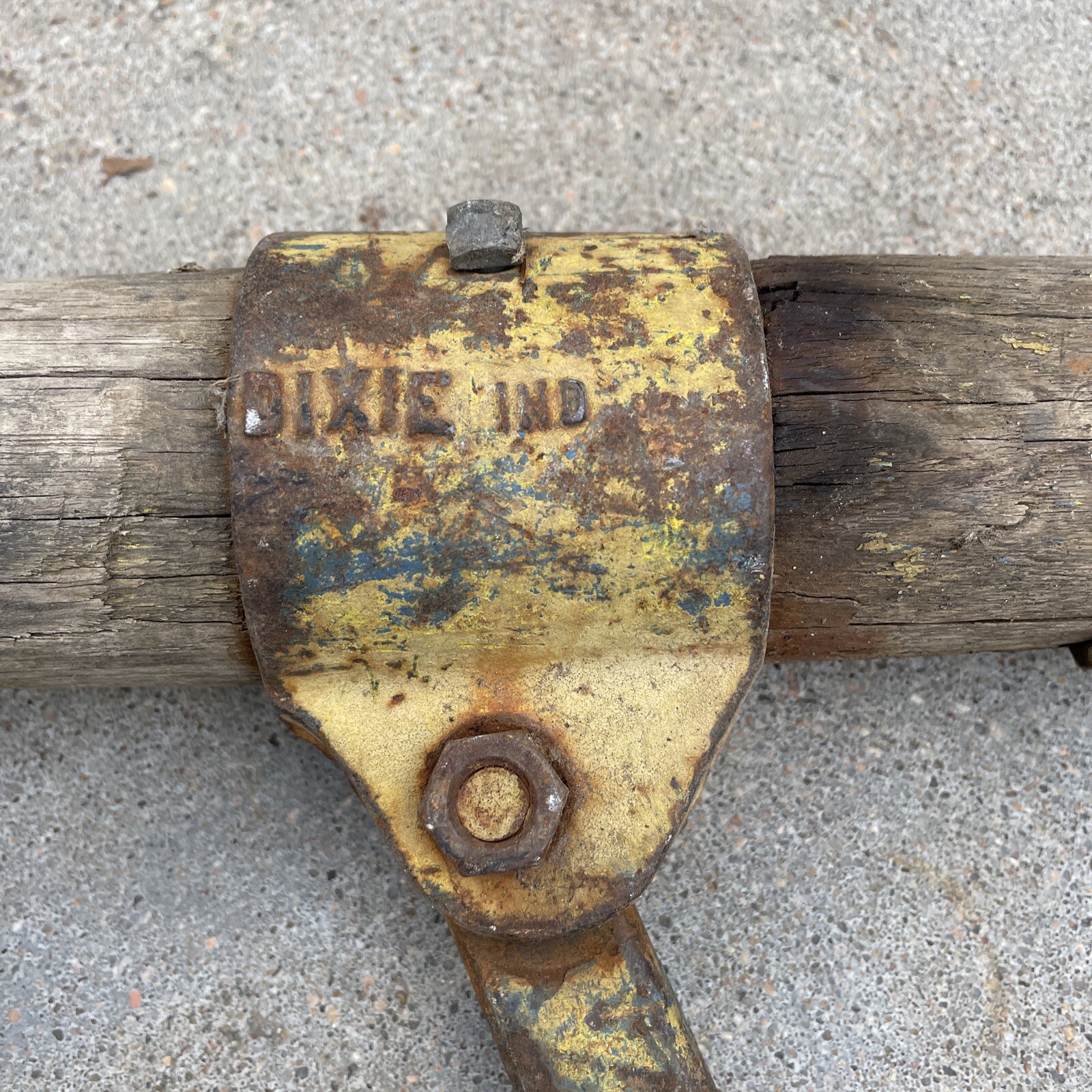 Log Roller DLT CO 63 (Dixie Logging Tool Co. 71” Long
