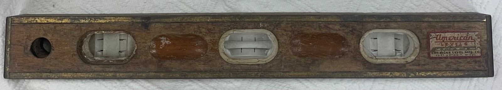 Vintage American Level Mfg. Co. Wood & Brass Everett Level-East Detroit, MI 18”
