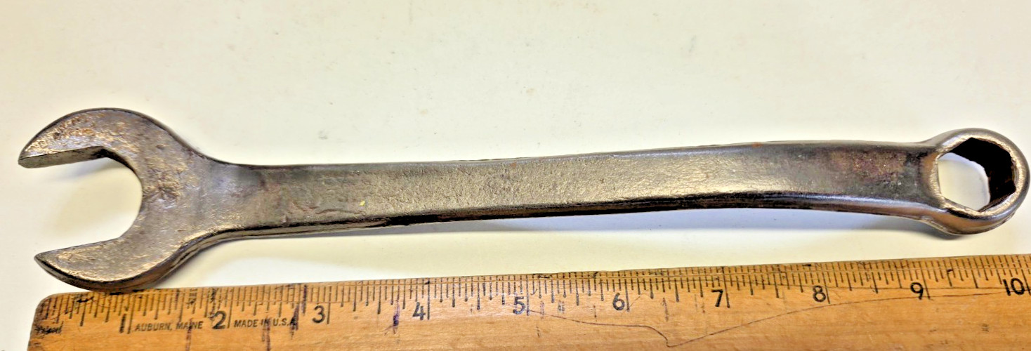 OLD FORD MODEL T SPARK /CYLINDER HEAD BOLT WRENCH T5893 SCRIPT OEM CIRCLE B LOGO