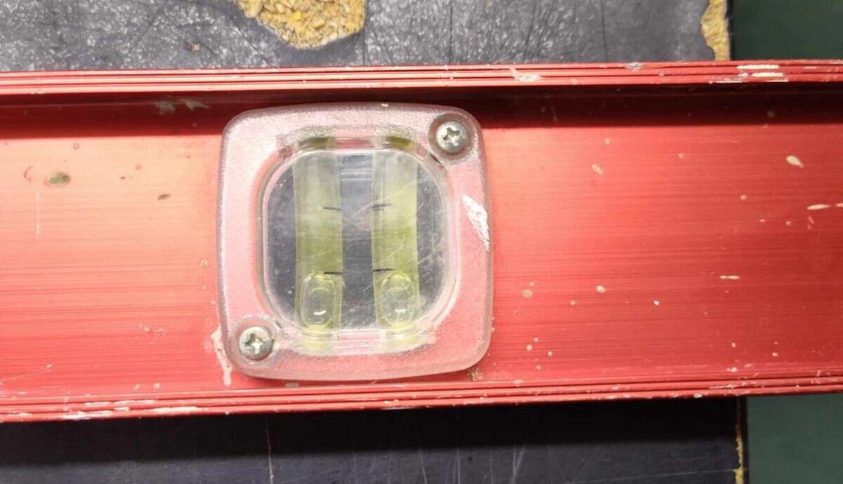 Rare Vintage Johnson Level & Tool 48″ 4 ft. Aluminum Spirit Bubble Level
