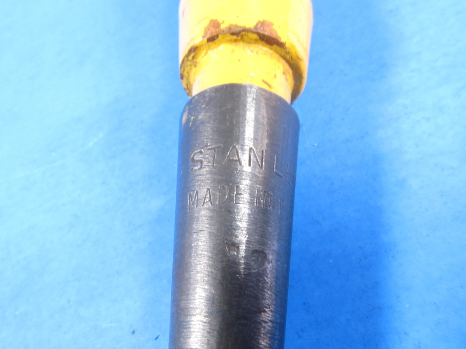 Stanley 3/4″ socket style bevel edge wood paring chisel