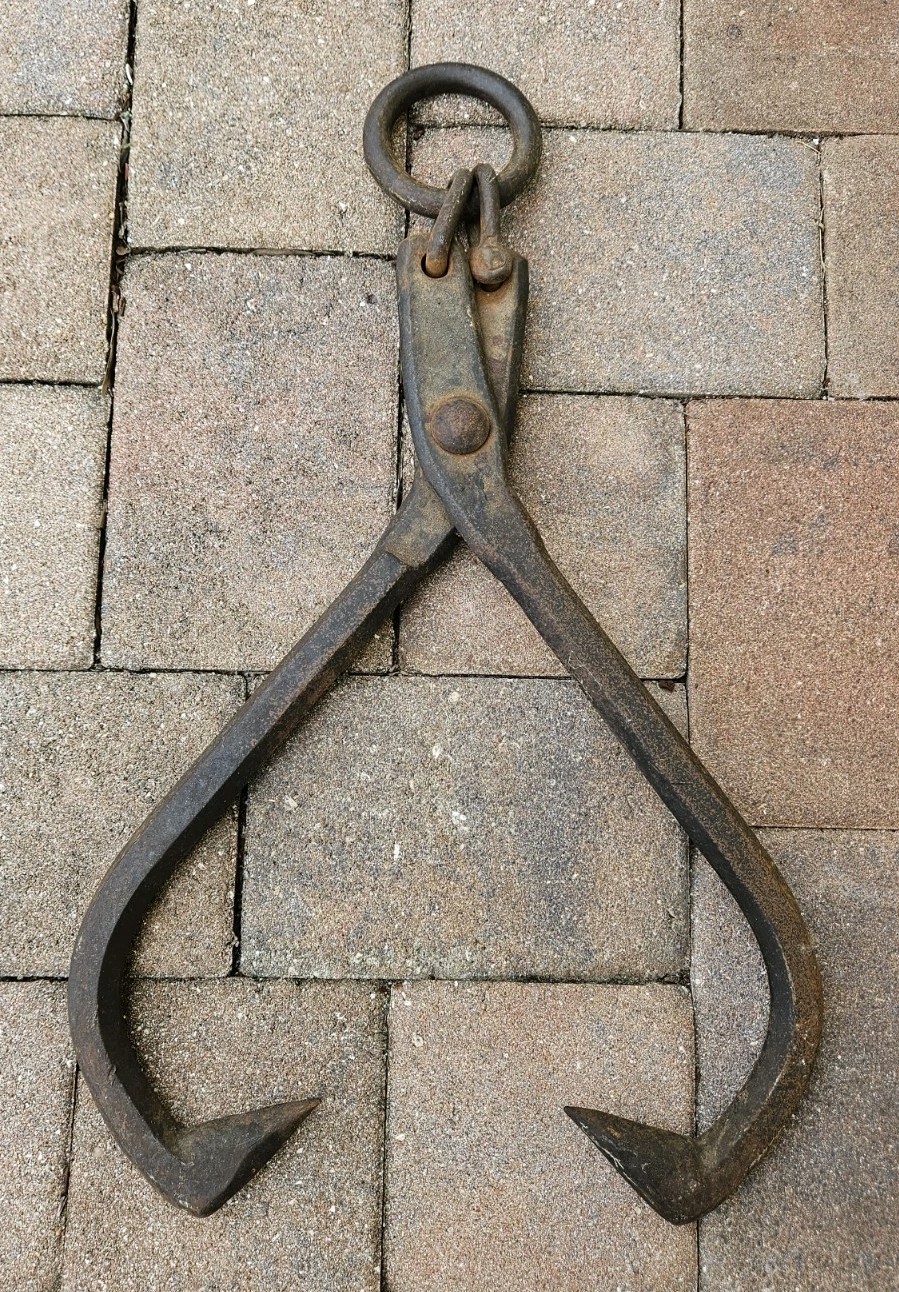 VINTAGE STEEL LOGGER LOG DOGS SKIDDING TONGS METAL HOOK TOOL Pull Drag Wood ICE