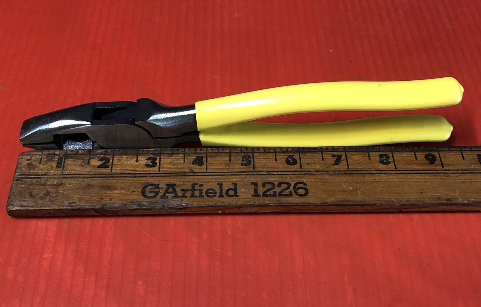 IDEAL USA 35-013 High Leverage 9” Side Cutting Pliers