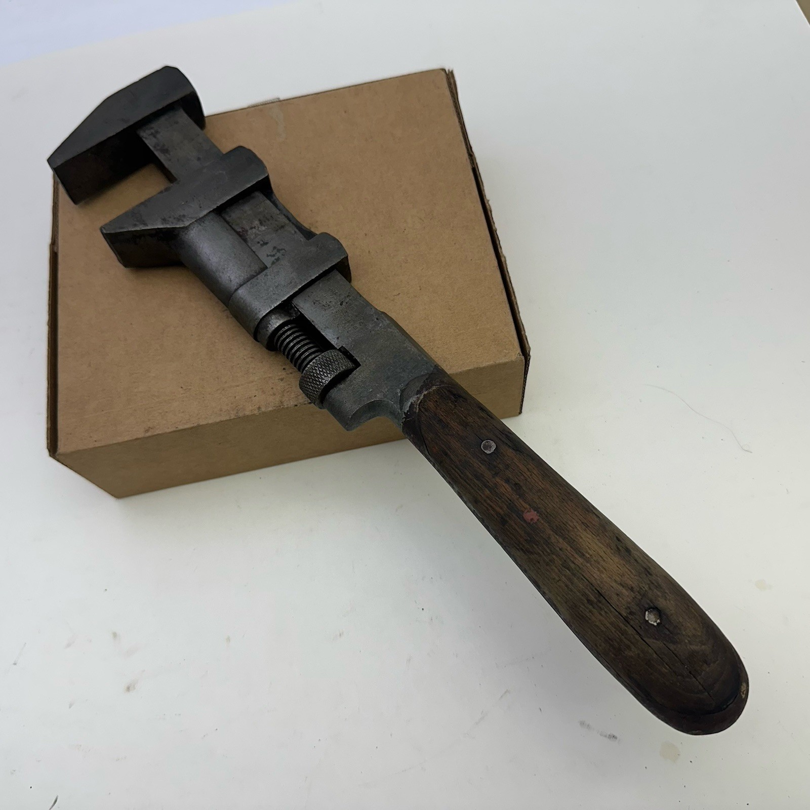 Vintage H.D. Smith & Co. 16″ Perfect Handle Adjustable Monkey Wrench – Pat. 1901