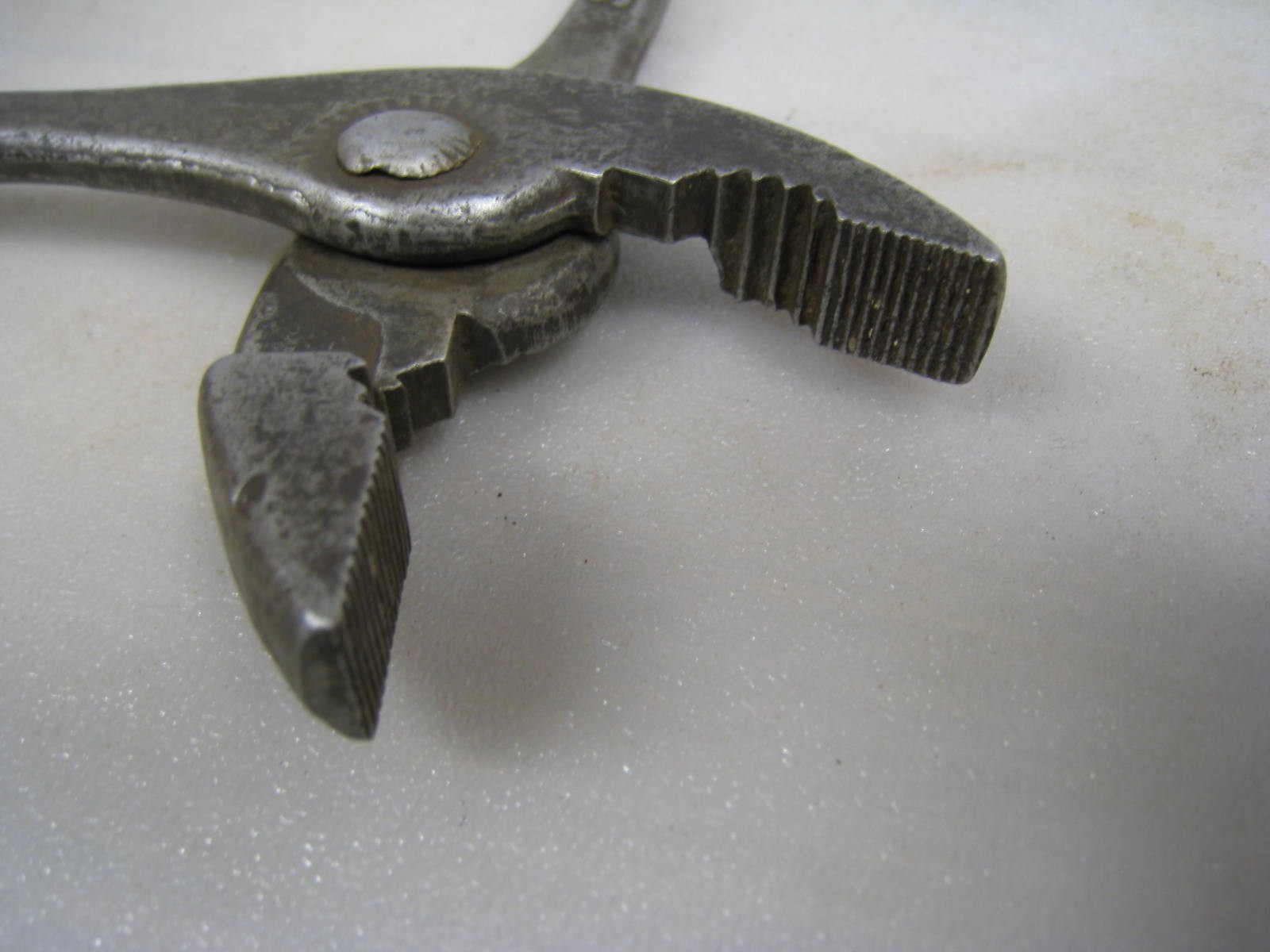 FORD AUTO SCRIPT SLIP JOINT PLIERS WRENCH CAR ANTIQUE TOOL KIT MODEL A T