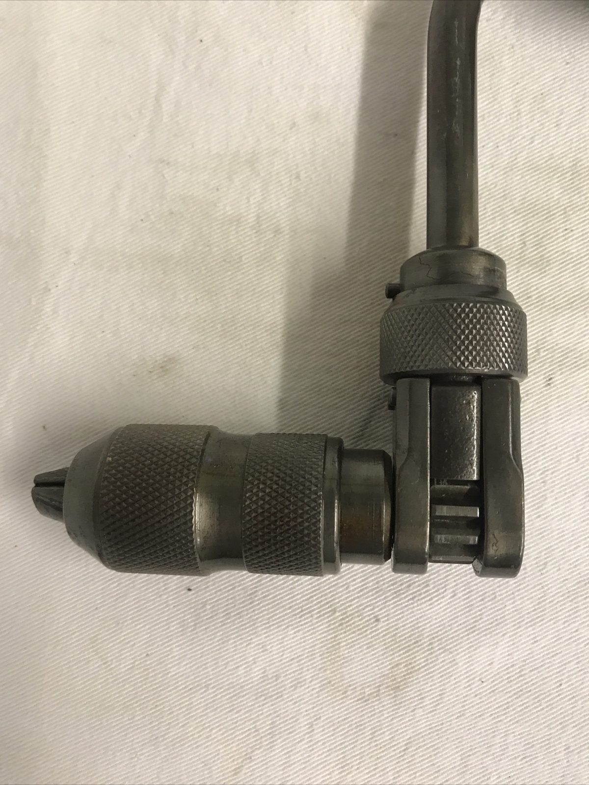 Miller Falls Vintage bit brace.  No. 1410.  Ratchet works.  Very good condition
