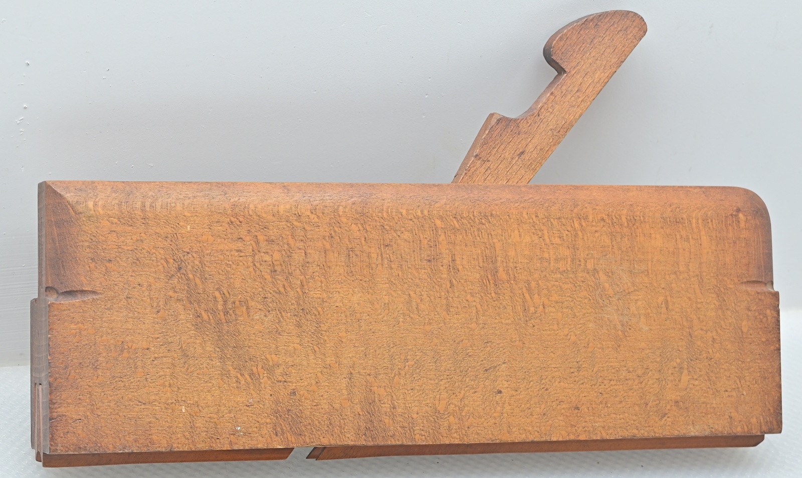 Vintage 3/8″ C. W. Holden (Norwich) Center Bead Molding Plane NO IRON (INV S123)
