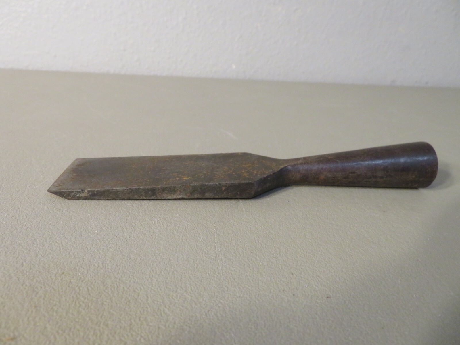 Vintage Buck Brothers Cast Steel 1.5″ Wide Chisel Stag Head Woodworker Carpenter