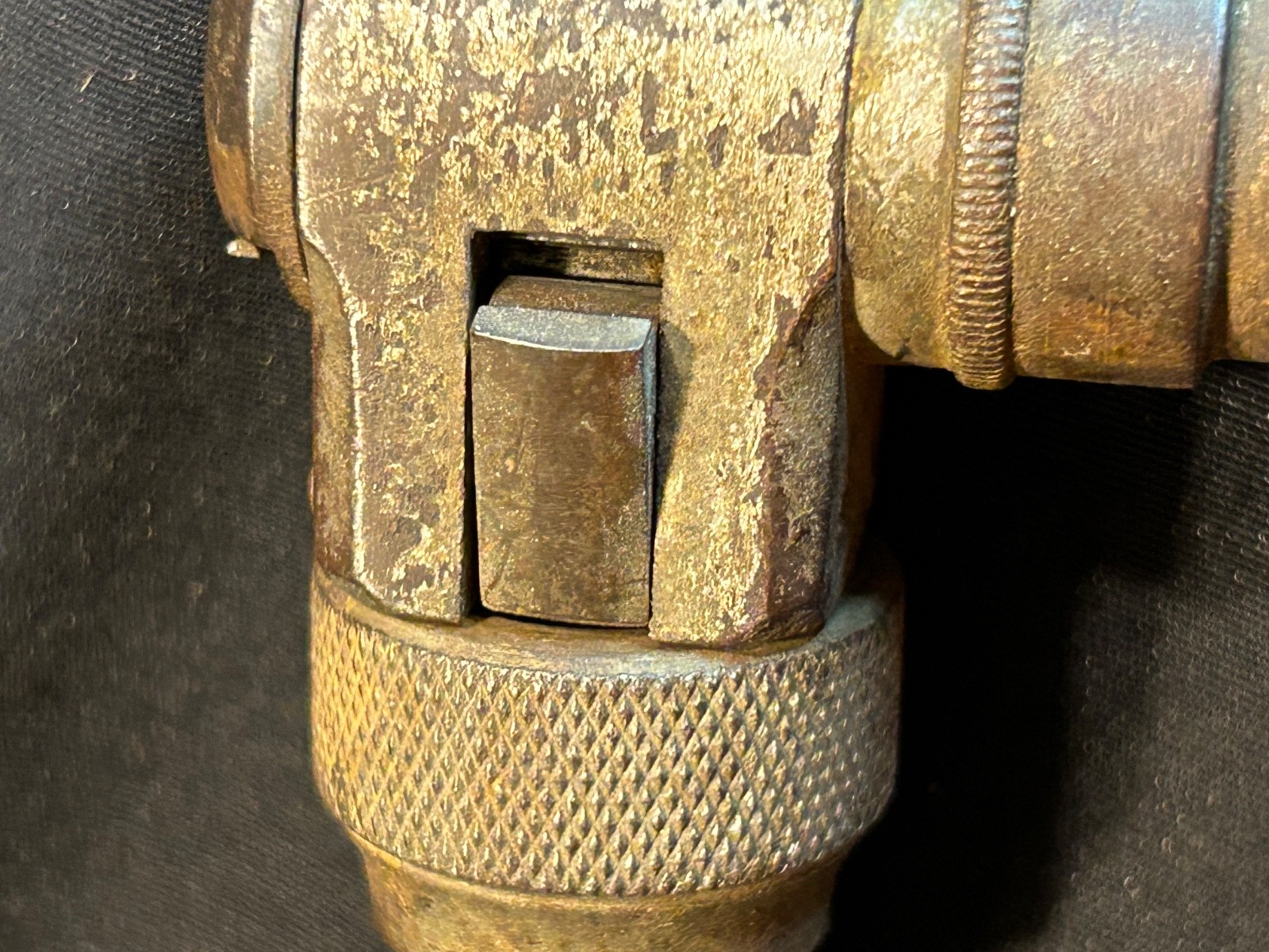 Classic Stanley BIT BRACE Traditional Hand-Powered Drilling Tool (Brace & Bit)