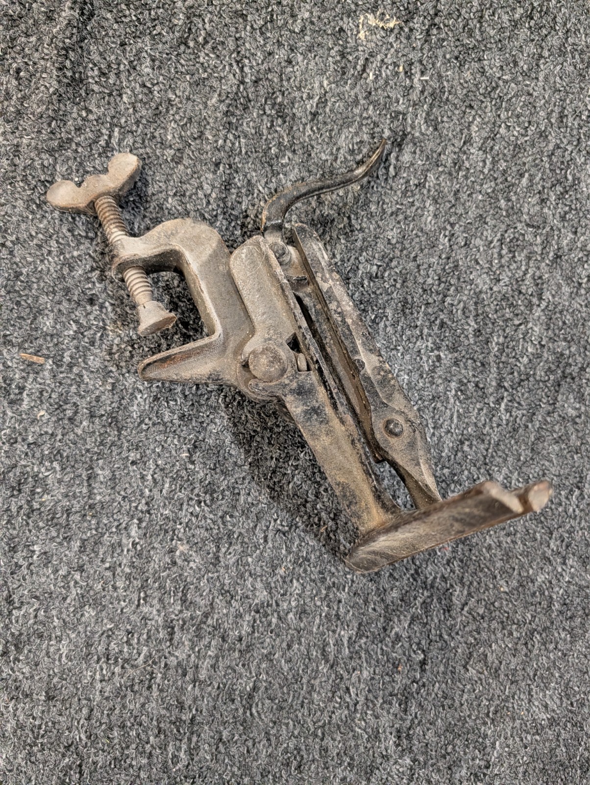 Vintage Cast Iron Bench Mount Saw Blade Sharpening Vise Clamp 9.5″ Jaws