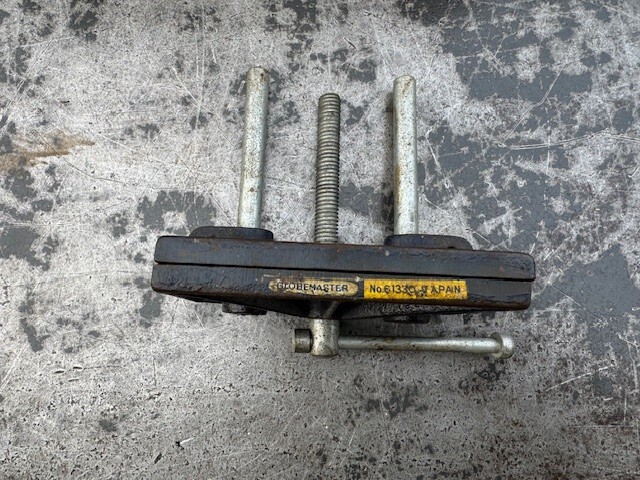 Vintage GLOBEMASTER NO. 61330 4” WOODWORKERS VISE