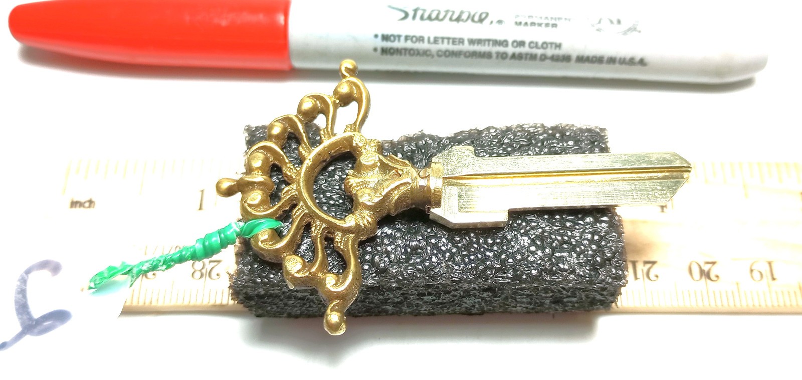 Custom House KCustom Brass Head House Key Kwikset KW1 / Schlage SC1 / SCey Blank
