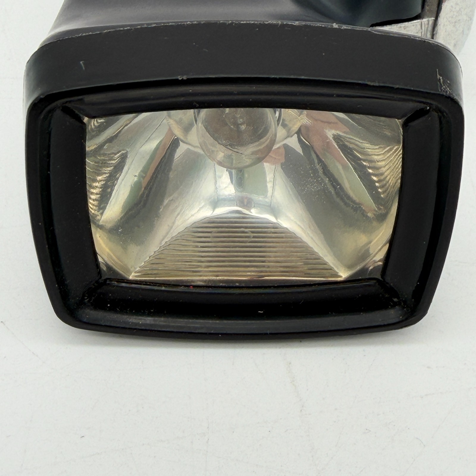 VINTAGE RARE 1960’s SOVIET/RUSSIA HAND DYNAMO BAKELITE FLASHLIGHT BLACK