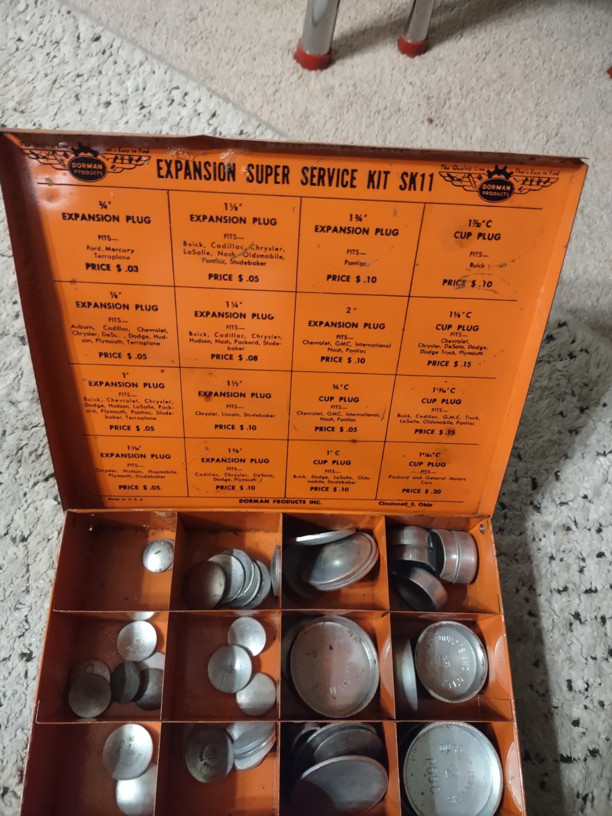 Vintage DORMAN PRODUCTS Metal Service Kit #SK11 Case w/Contents Expansion Plugs