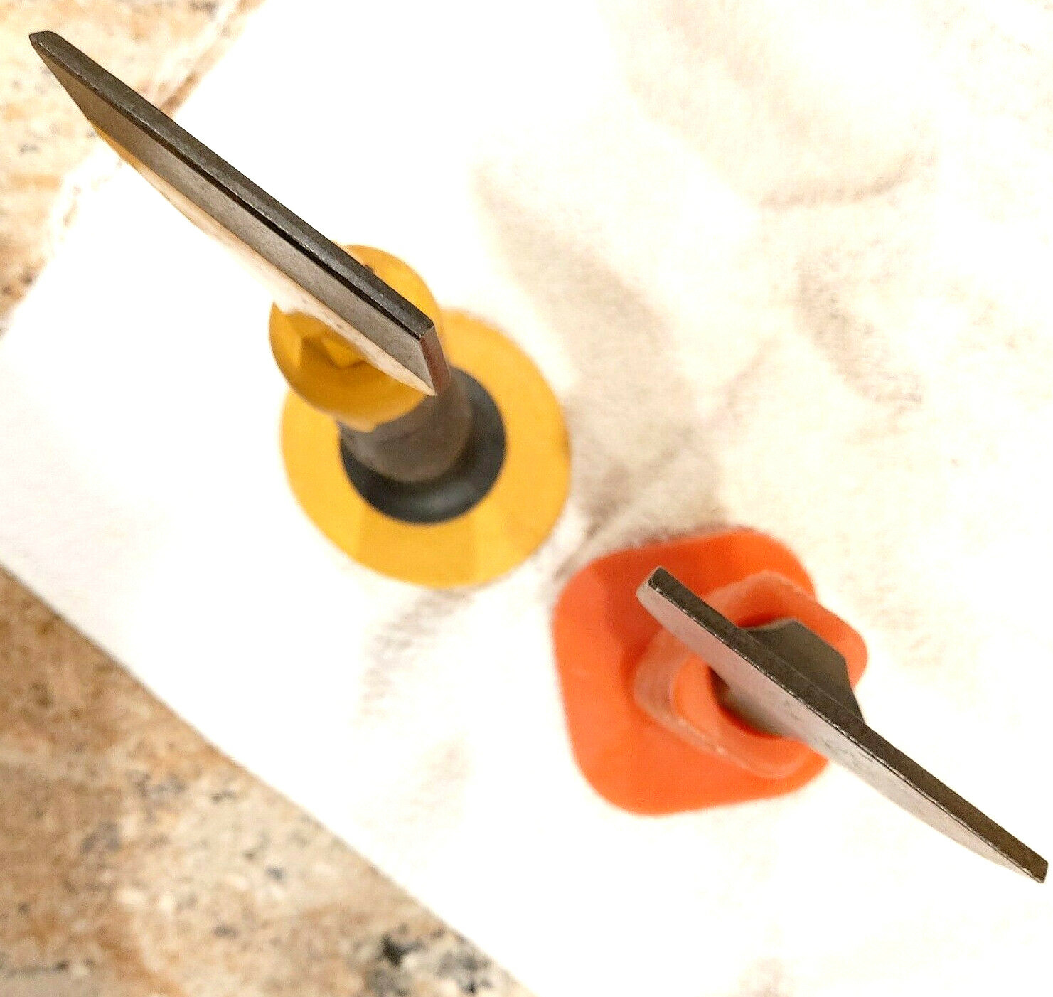 4 Chisels – Stanley Brick CHISEL 16-375 & 2-MAYHEW & Guardian