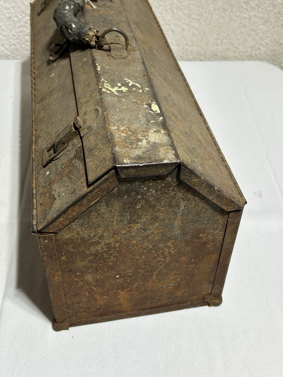 Vintage Dunlap 19” X 7” X 9” Tool Box