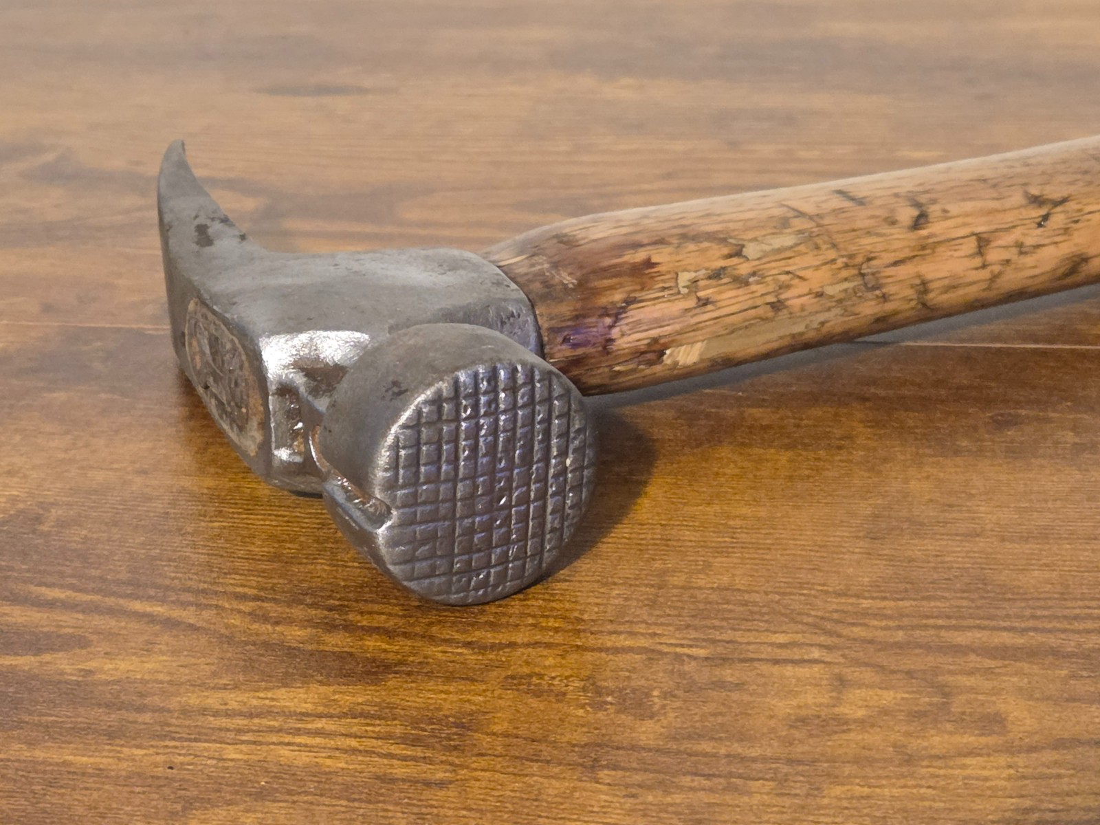 Vintage Hickory Framing Hammer Straight Claw 32 oz 17.5″ Newly Redone Handle