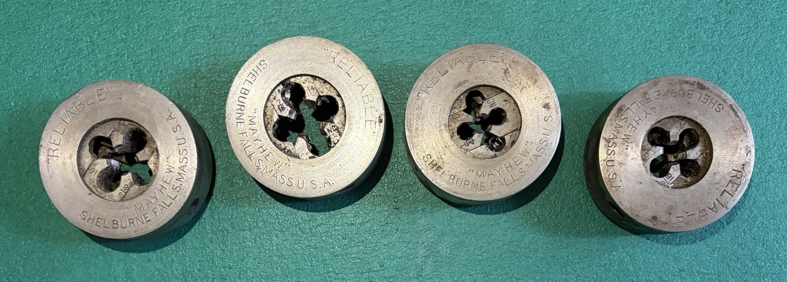 Vintage Mayhew Screw Plate Set No. 420 Tap and Die Set in box 1/4″-1/2″, Missing