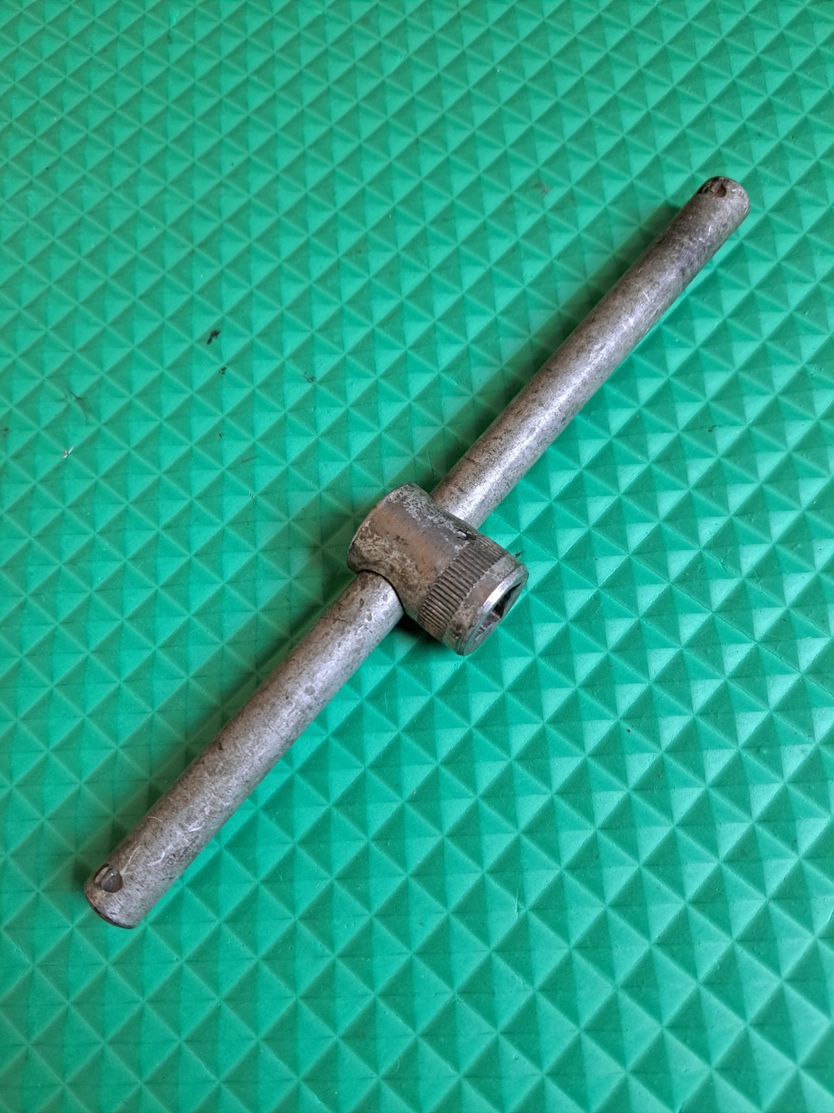 Vintage None Better Sliding T Bar 1/2″ Drive Wrench 1930s (New Britain)