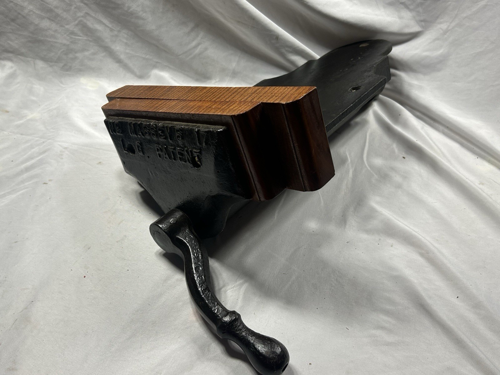 Nice Antique Masseys No 17 Quick Release Woodworker’s Bench Vise 9″ L G Patent