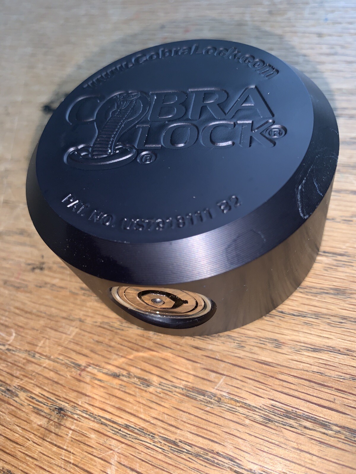 (3) COBRA HIDDEN SHACKLE PUCK LOCKS “ALUMINUM” PICK COLOR (6)ROUND TUBE KEYS