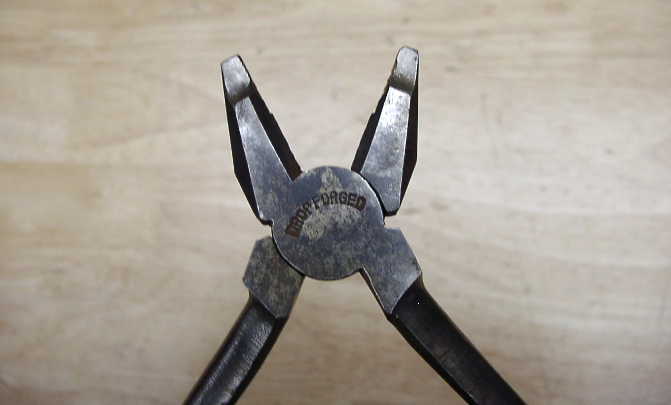 Vntg Unbranded 7-5/16″ Side Cutting Linesman Pliers,Drop Forged Japan,XLINT!