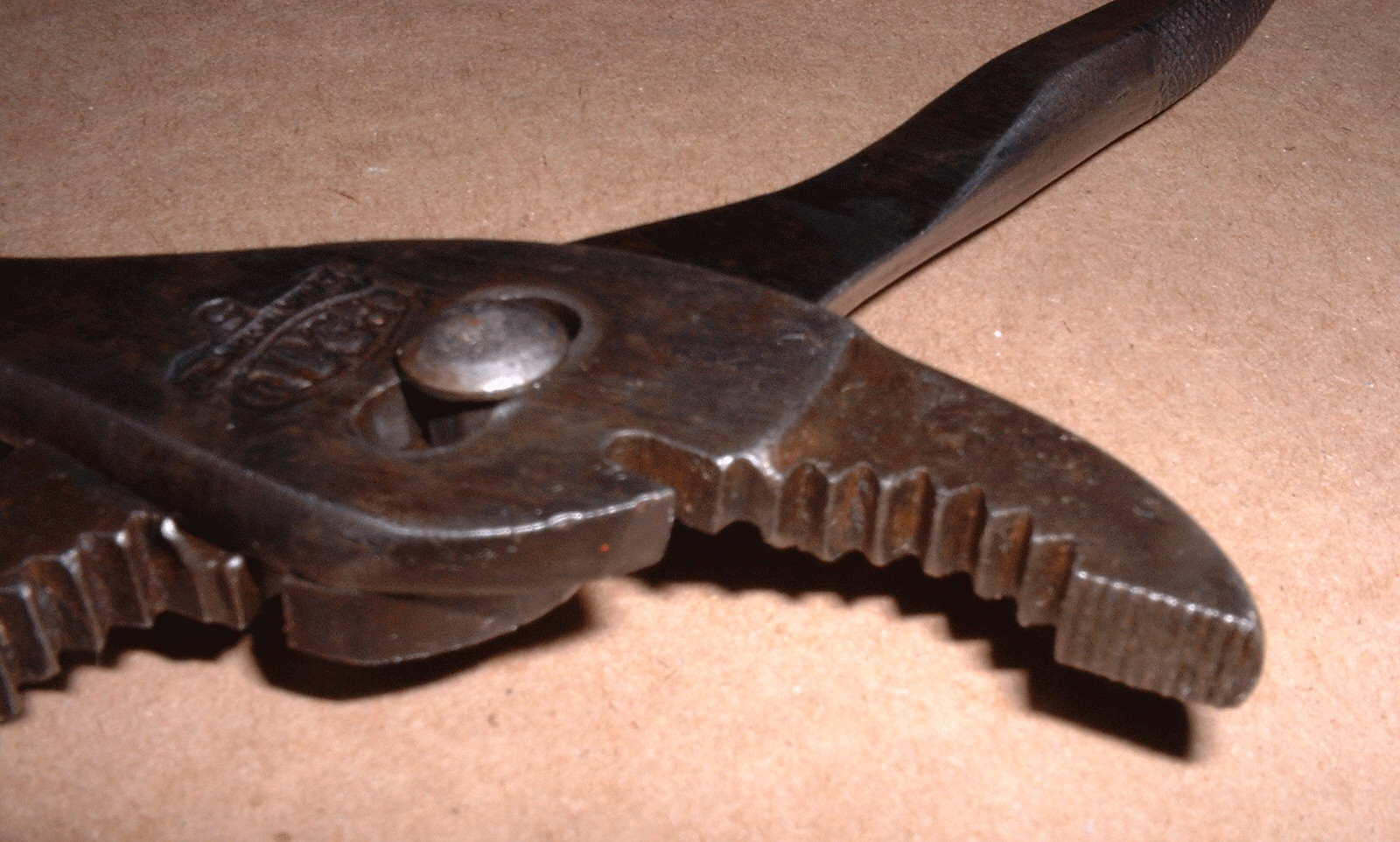 Vintage 8″ Pexto P.S.&W. Co. Combination Pliers w/Wire Cutter & Screwdriver End