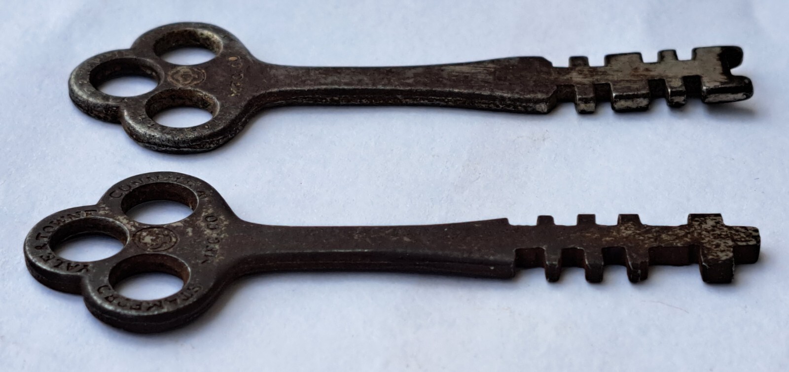 Vintage Pair Yale & Towne Flat Skeleton Keys