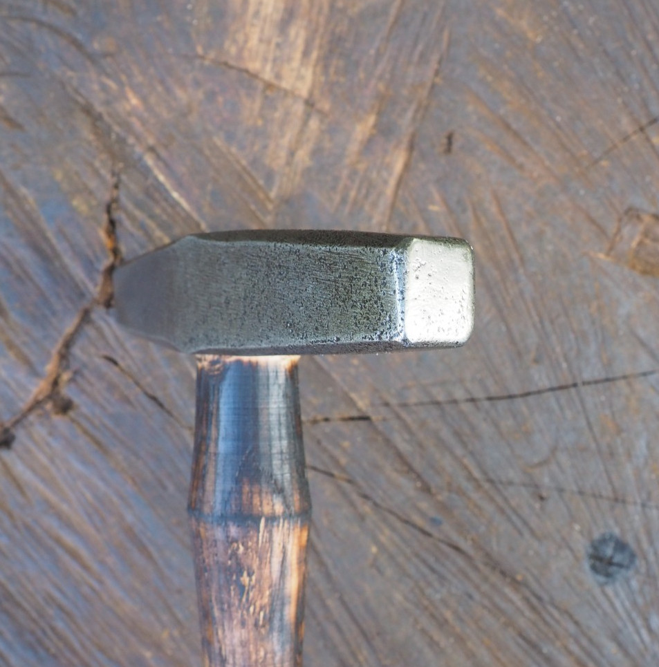 ODD 2.7LB SQUARE FACE “BOILER MAKER” RIVET PEIN HAMMER BLACKSMITH ANVIL VINTAGE