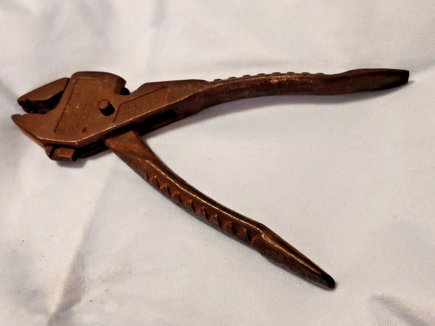 Vintage EIFFEL-FLASH PLIERENCH ORIGINAL Flashsls Chicago CIRCA USA
