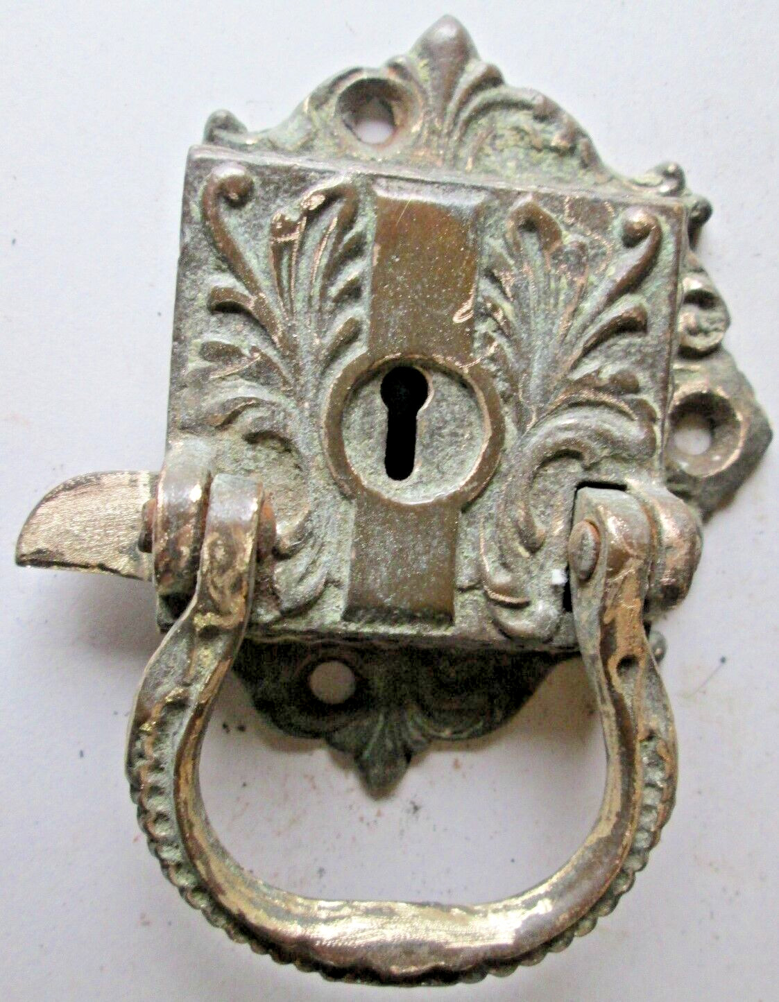ANTIQUE BRASS VICTORIAN FLORAL ICEBOX DOOR SKELETON KEY LOCK, NO KEY, SALVAGE