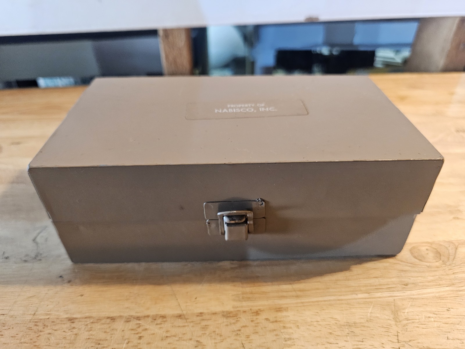 Vintage Nabisco Inc. Property Metal Tool Box Industrial Storage Box Gray