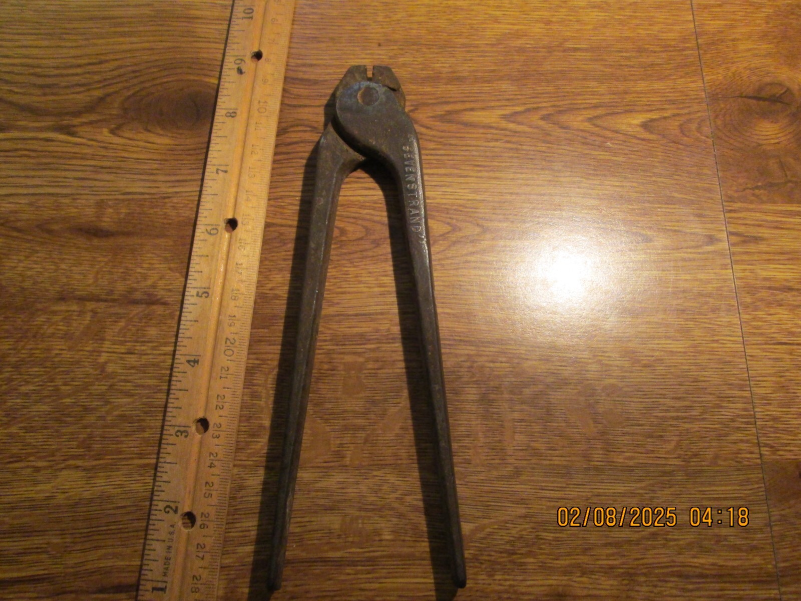 VINTAGE SEVENSTRAND 8 IN. FISHING SWIVEL CRIMPING TOOL.