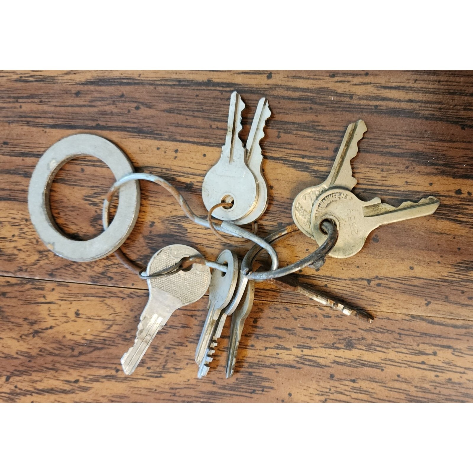 Vintage Key Collection: Rockford Yale Milwaukee Masterlock – 9 Keys on Ring