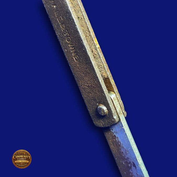 VTG Yale & Towne Folding Skeleton Key – Steel – Marked B 13 – Switchblade Style
