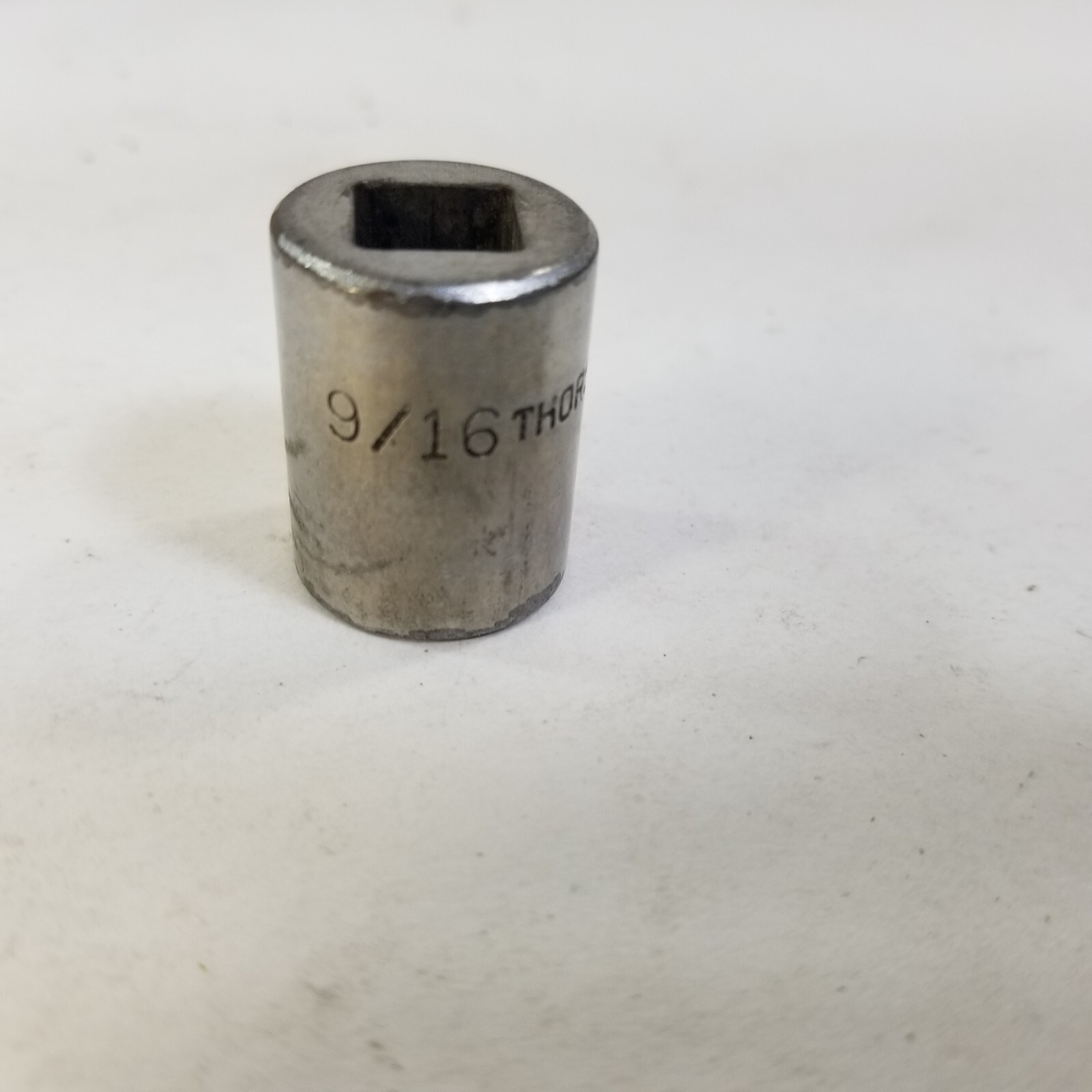 Vintage Thorsen USA 318 9/16″ SAE 3/8″ Drive 12-Point Socket