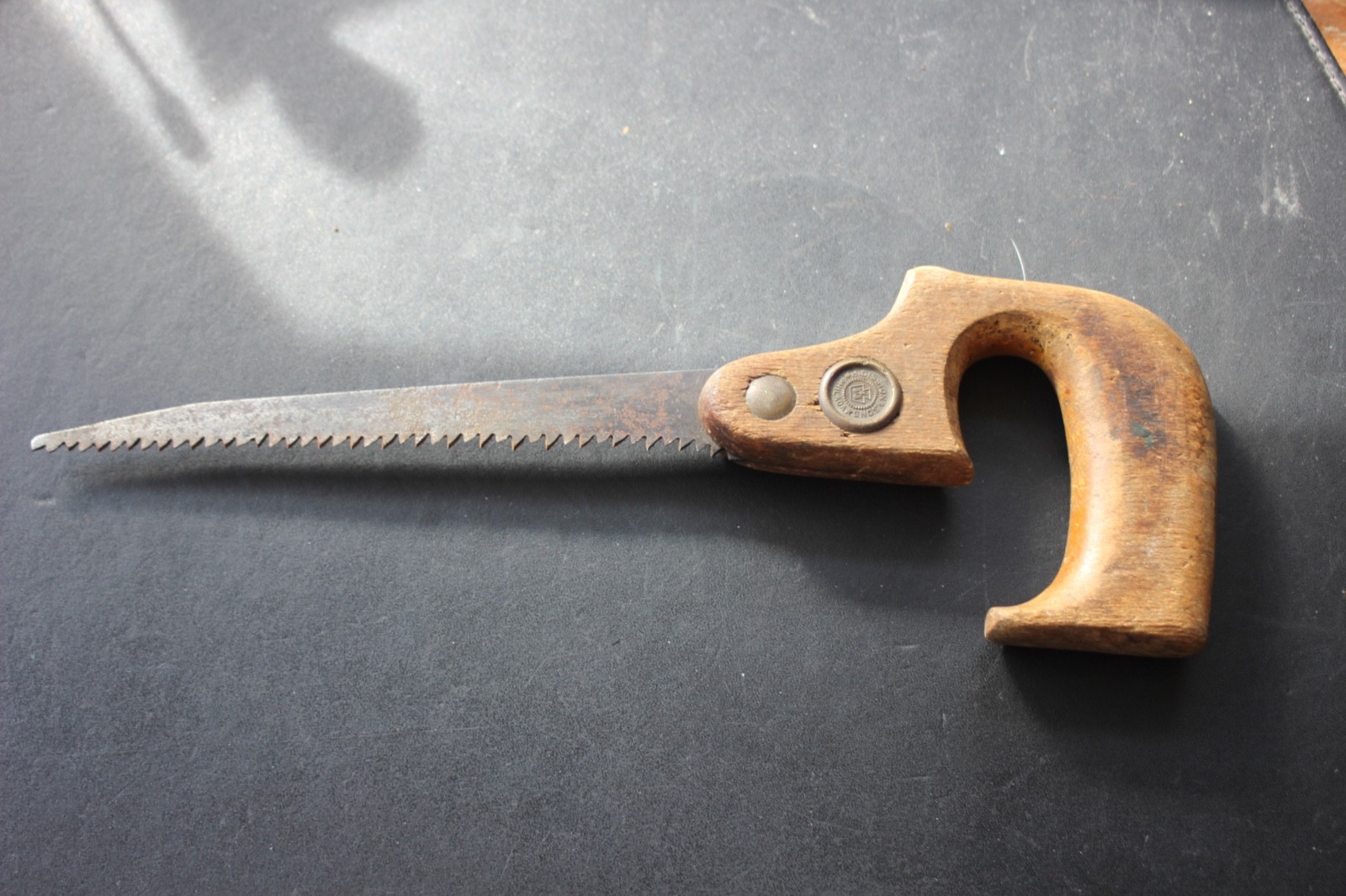 Vintage Disstons & sons PHILADA compass 8″ hand saw