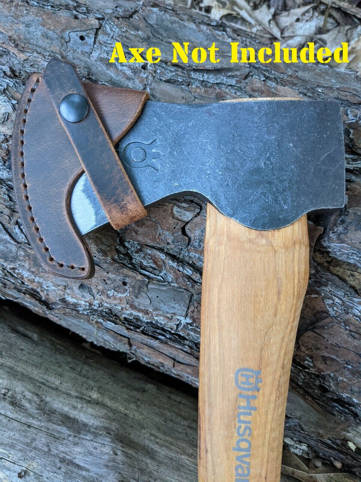 Husqvarna 26″ Multi-Purpose Axe Buffalo Leather Sheath Mask (Axe NOT Included)