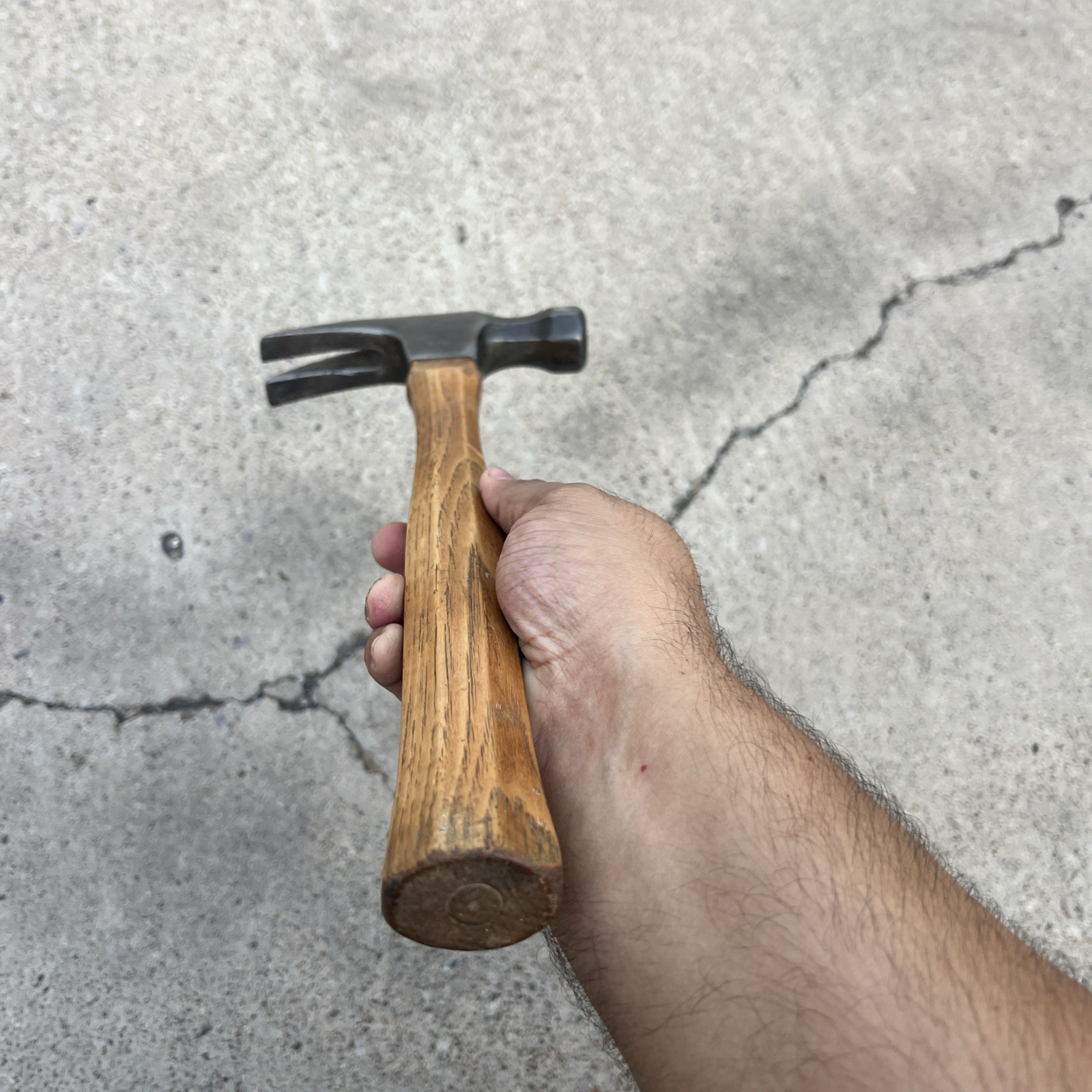 Vintage TRUE TEMPER FG018R *25 Straight Claw 18oz Hammer on a Wood Handle