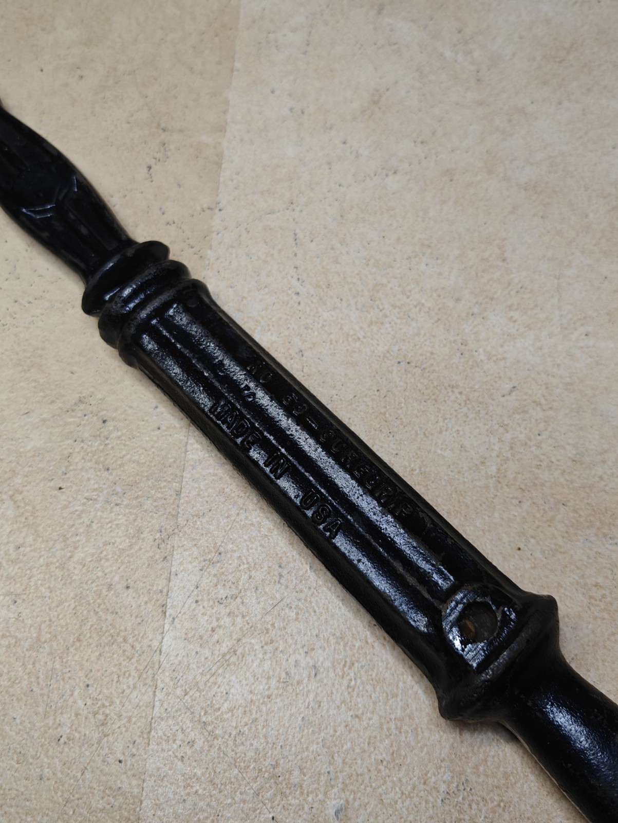 Vintage Crescent Bridgeport 56 Suregrip Slide Handle Nail Puller