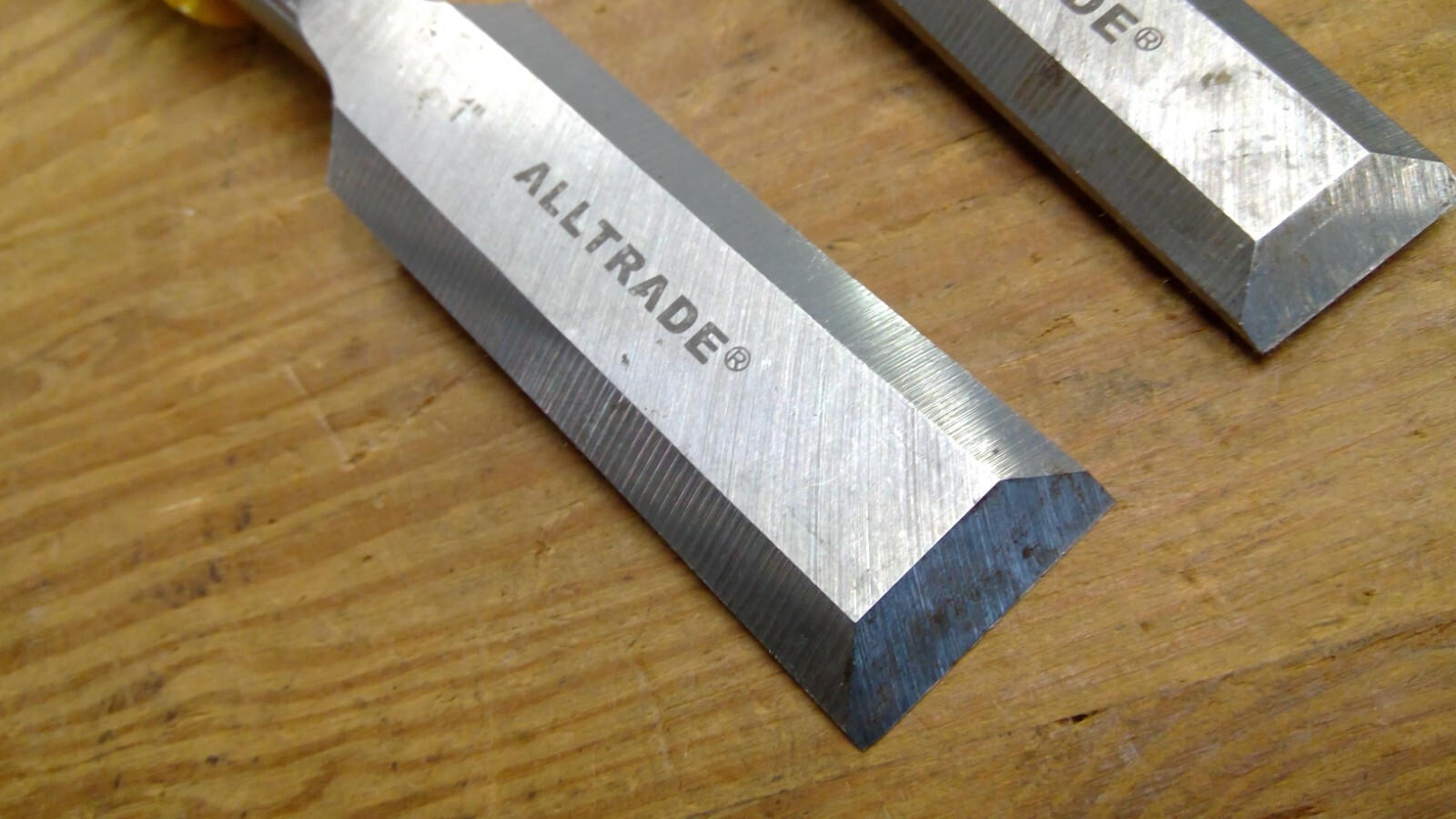 ALLTRADE 3 Piece Chisel Set 1″ 3/4″ 1/2″