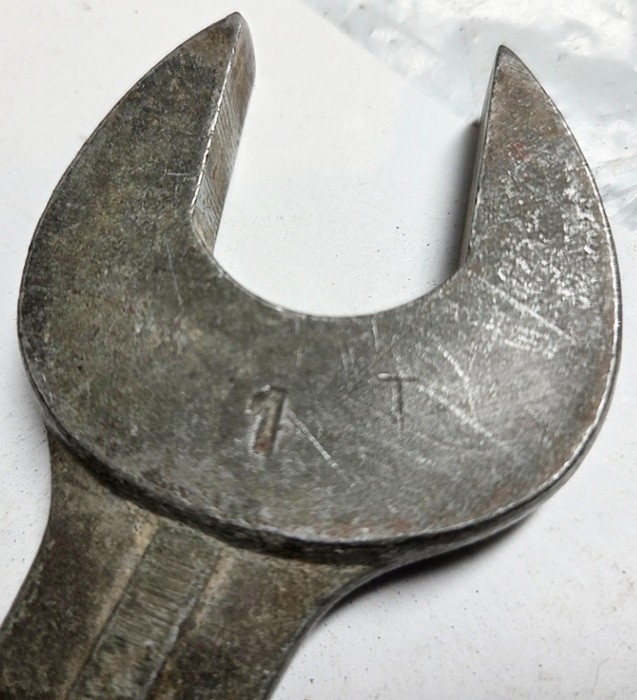 VINTAGE BLUE POINT SUPREME WRENCH S-3236 BY SNAP ON 1″-1 1/8″