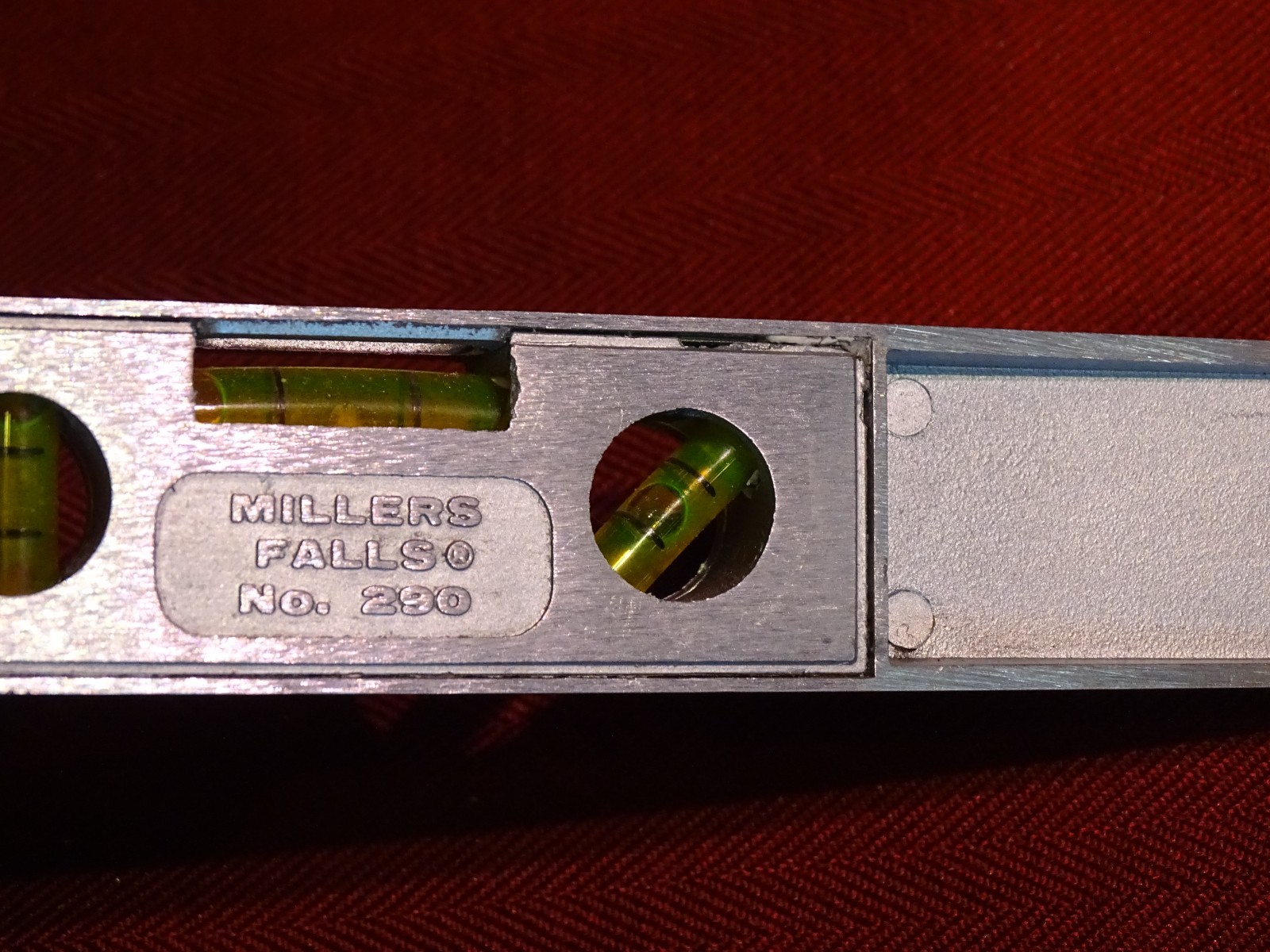 Nice Millers Falls No. 290 Cast Aluminum Torpedo Level & Plumb in Vinyl Pouch