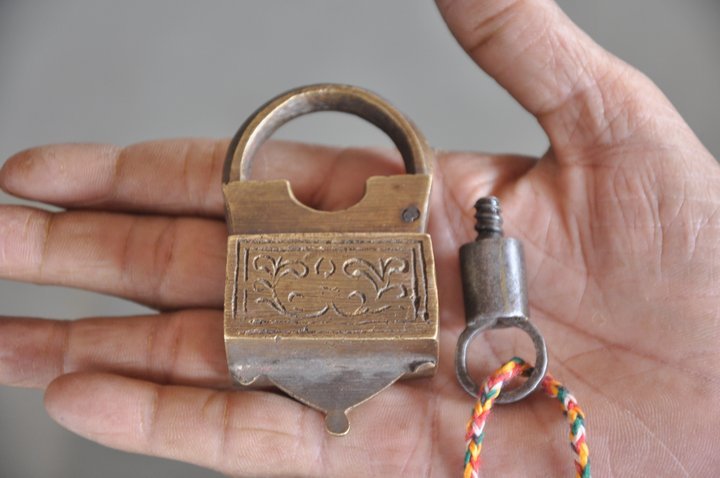 Vintage Brass Handcrafted Inlay Engraved Screw System Padlock